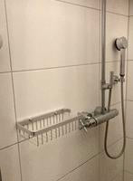 Highport design Douchemand 30 cm – Doucherekje - Aluminium zeephouder- Groot badkamer opbergrek met hoge rand -Badrekje
